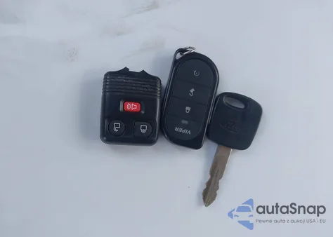 2001 Ford Expedition Xlt z USA, uszkodzony, nr VIN 1FMPU16L31LA01519